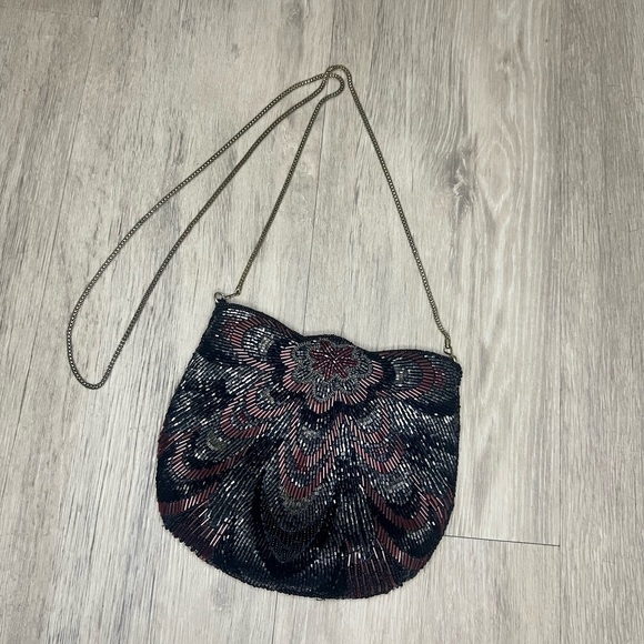 La Regale Vintage Elegant Black and Pink Beaded Women's Bag - Picture 1 of 5